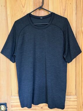 Lululemon Mens Heather Black Shirt Sleeve Shirt ~ XL
